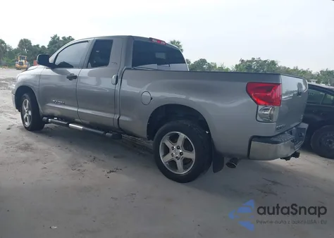 2013 Toyota Tundra 4Wd Truck Grade 4.6L V8 (A6) z USA, uszkodzony, nr VIN 5TFUM5F11DX043360